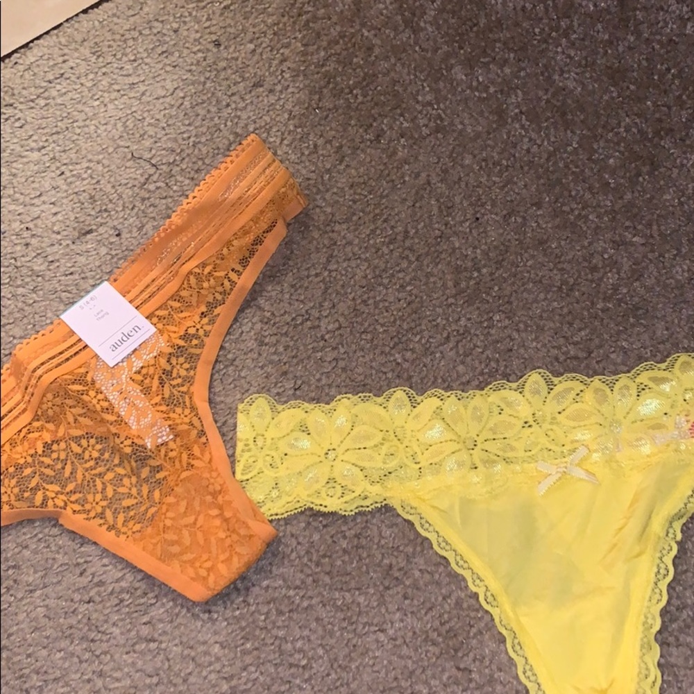 Yellow panties!
